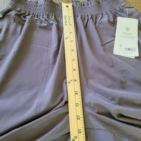 NEW Athleta Savannah Jogger Pants 6 Purple Lightweight  Pockets Pull-On Fitness - Picture 12 of 13